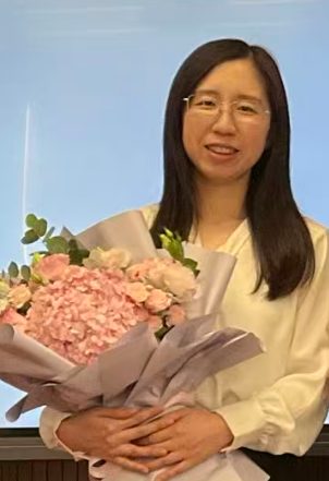 Shi-Shuang Chen