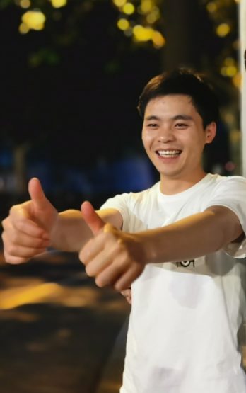 Zheng-Jin He
